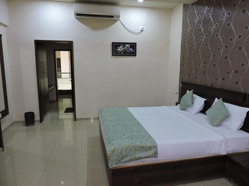 Hotel Sangam Regency Ratnāgiri Oda fotoğraf